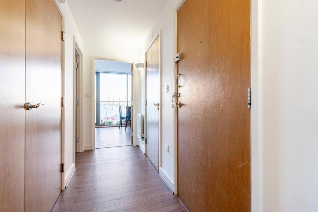 London Skylineviews 2 Bed 2 Bath Flat Near Canary Wharf, O2 & Excel المظهر الخارجي الصورة