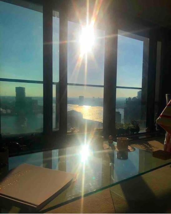 London Skylineviews 2 Bed 2 Bath Flat Near Canary Wharf, O2 & Excel المظهر الخارجي الصورة
